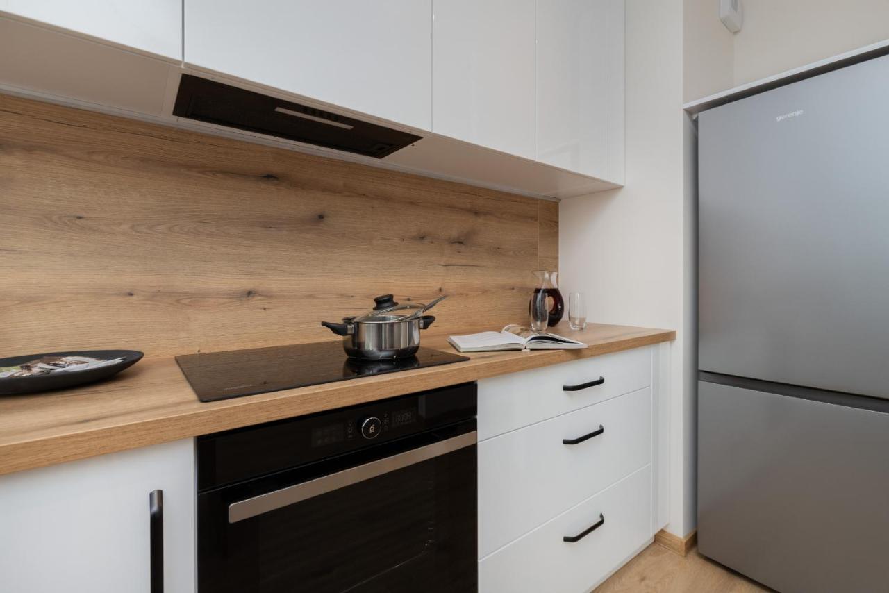 Bright & Stylish Apartment With Balcony 1,5 Km To Gdansk Main City By Noclegi Renters Exterior photo
