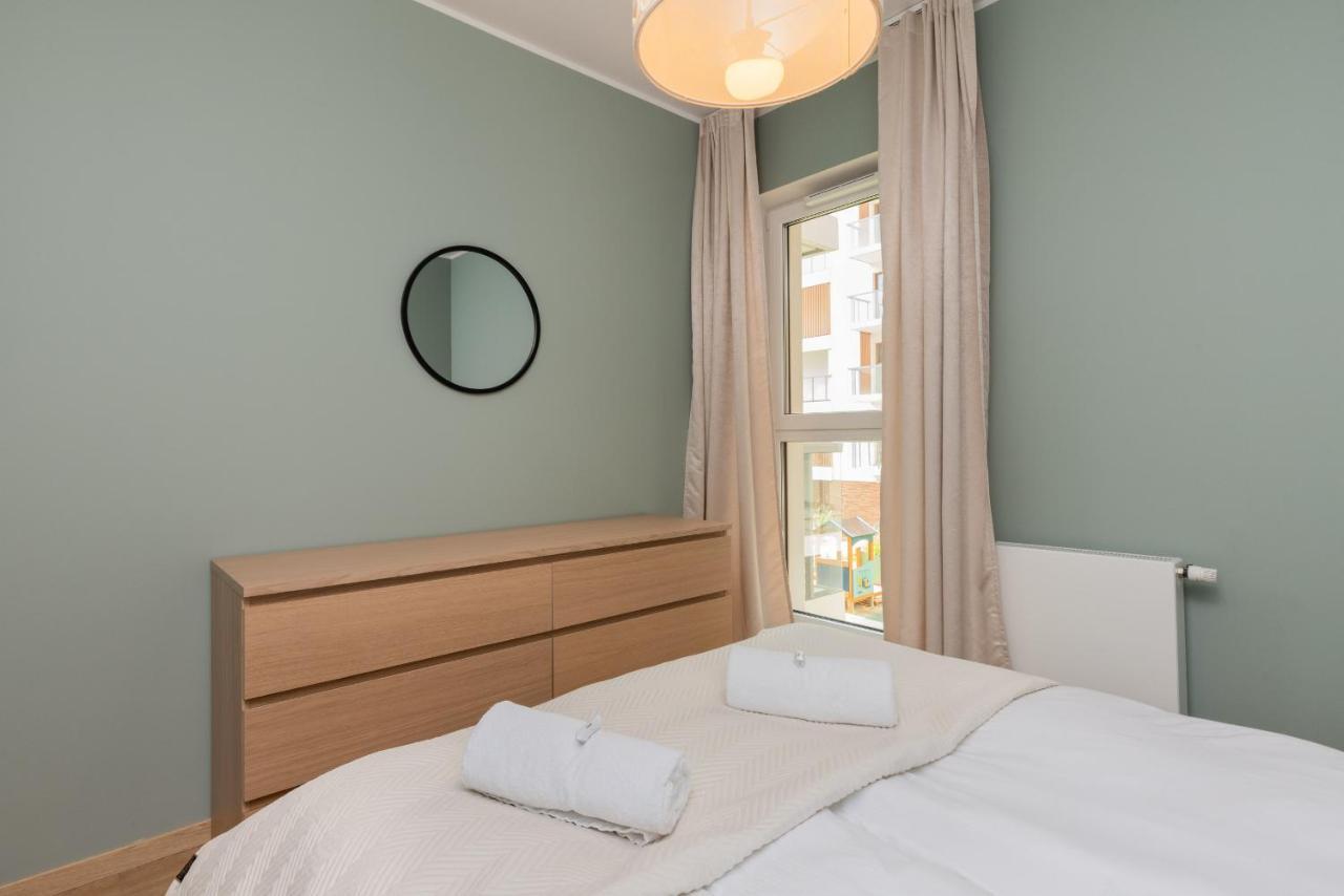 Bright & Stylish Apartment With Balcony 1,5 Km To Gdansk Main City By Noclegi Renters Exterior photo